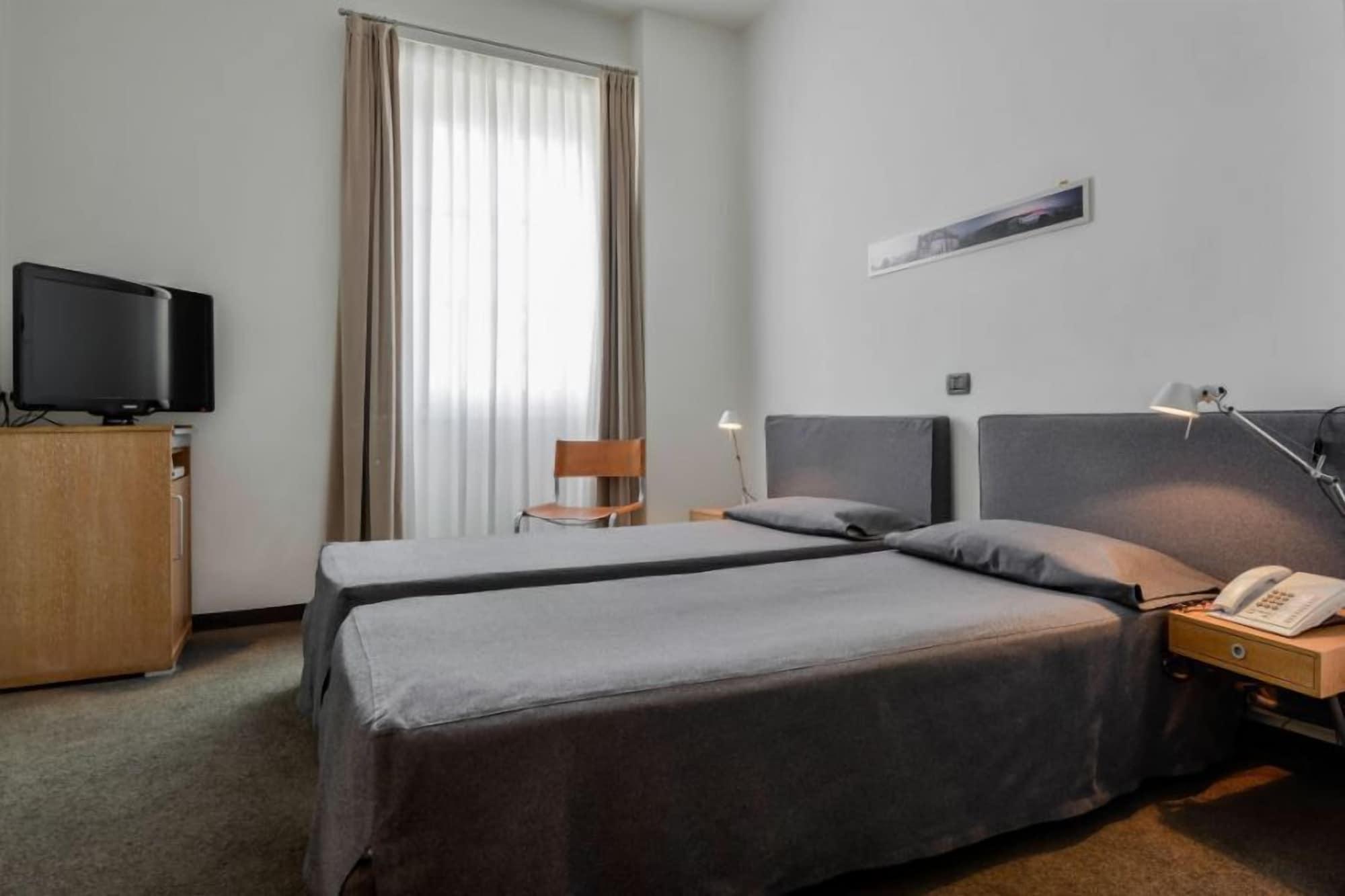Albergo Alla Posta Trieste Exterior photo