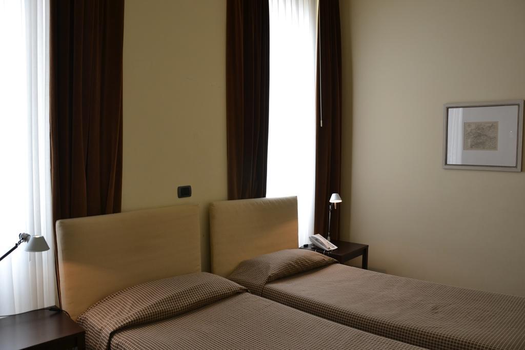 Albergo Alla Posta Trieste Exterior photo